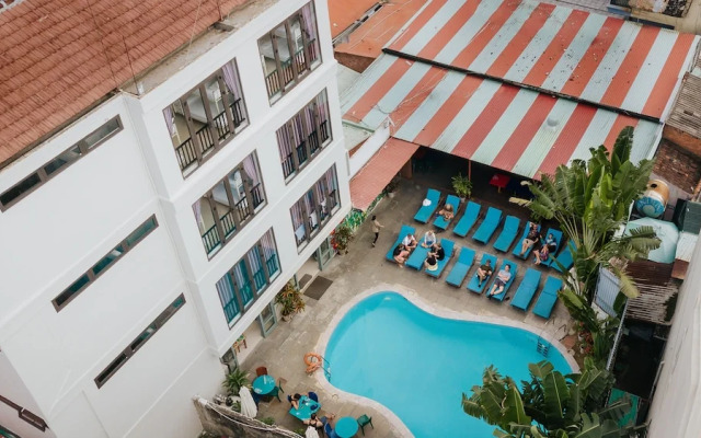 Bed Station Hostel & Pool  Bar Hoi An