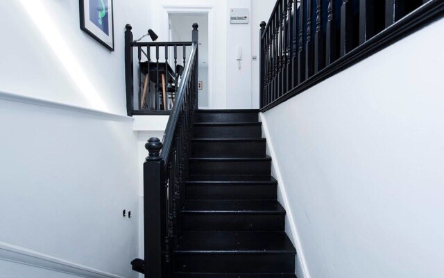 Stunning 2BR Flat in Kensington