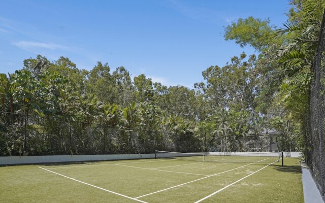 Elysium Private Apartments at The Beach Club