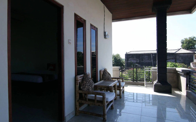 Gong Corner Guest House 2