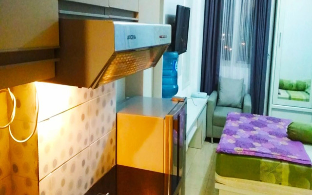 The Suites Metro Apartment by Desta Farispro