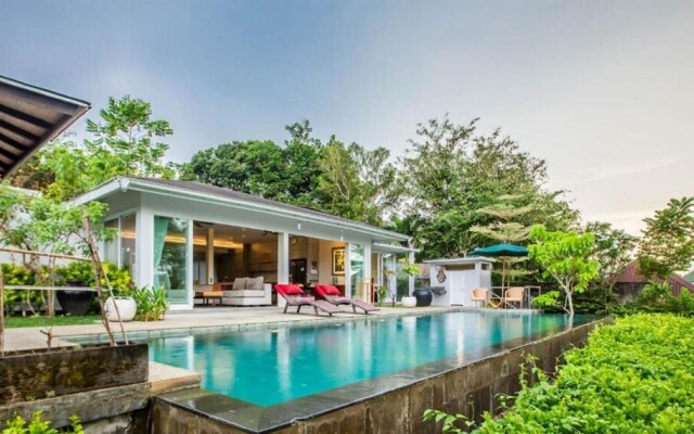 Luxury 3BR Kahuripan Villa