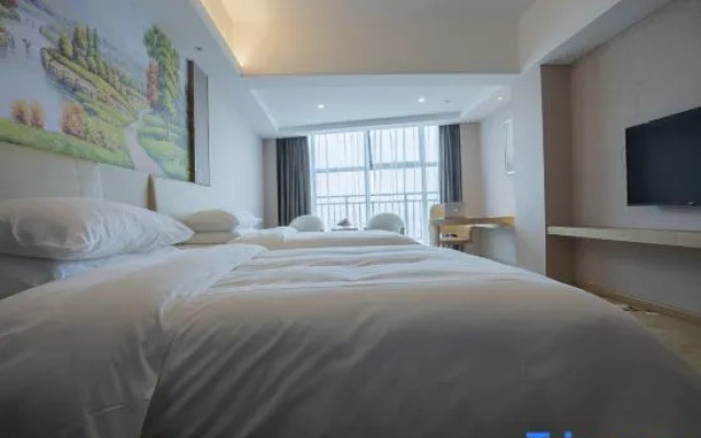 Vienna Hotel (Shaodong Chuangye New Village Zhaoyang Avenue Branch)