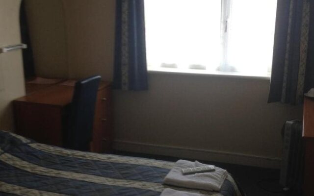 Elmhurst Hotel