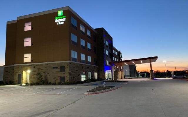 Holiday Inn Express And Suites Wylie West, an IHG Hotel