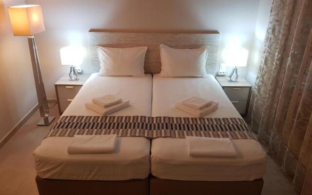 Sithonia Suites Luxury Apartments 4 Beds