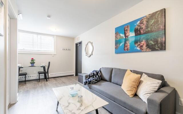 1BR Boutique Apt - Within DT Hamilton