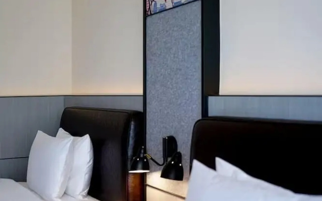 Moxy Ningbo Old Bund