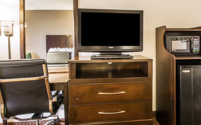 Quality Inn & Suites near Panama City Beach