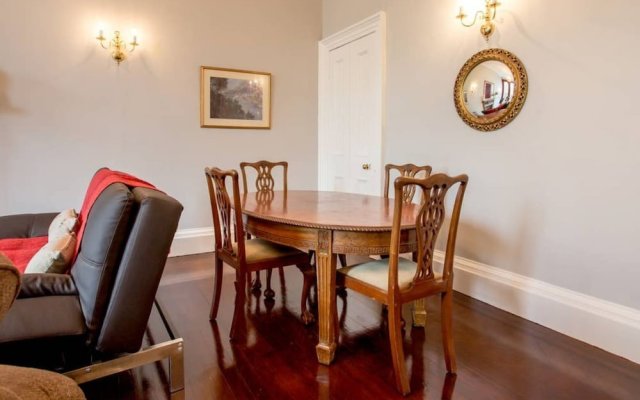 Doune Terrace Apartment: Edinburgh New Town Prime Location