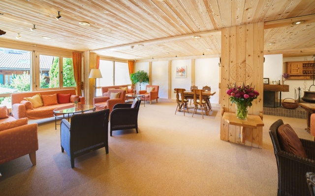 Gstaaderhof – Active & Relax Hotel – Lobby – Gstaad