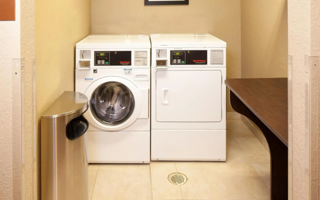 Microtel Inn & Suites by Wyndham St Clairsville/Wheeling