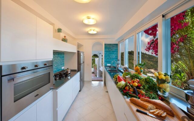 Villa Infinity