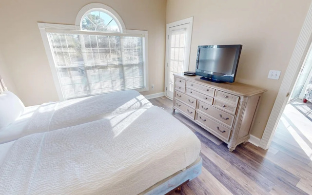 Magnolia Place 4665-204 2 Bedroom Condo