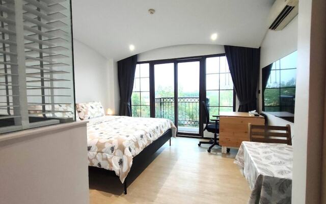 421c Studio Opened Space With Nice Breeze Private Wi Fi