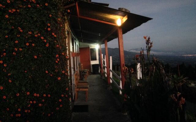 Poas Lodge