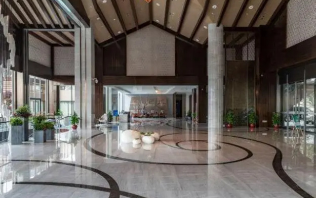 Wyndham Grand Plaza Royale Peach Blossom Hot Springs Resort – Lobby – Changde