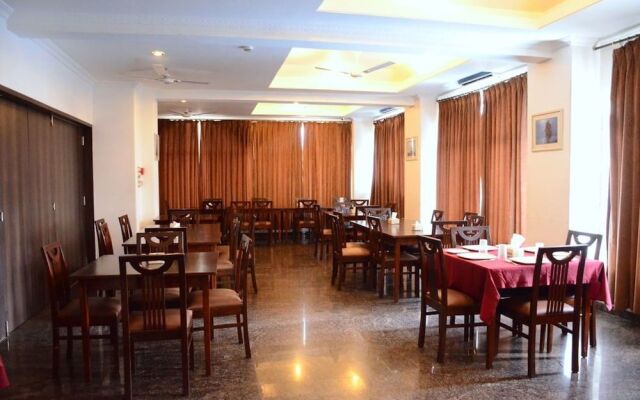 OYO 6066 Revenir Holidays