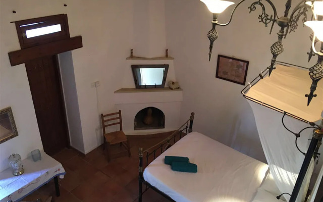 Komi Lofou House by TrulyCyprus