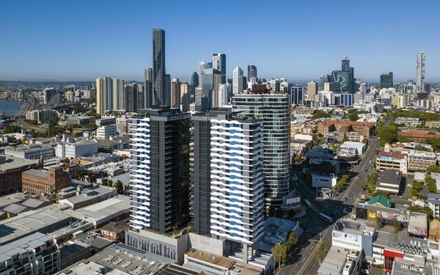Fortitude Valley Apartments by CLLIX