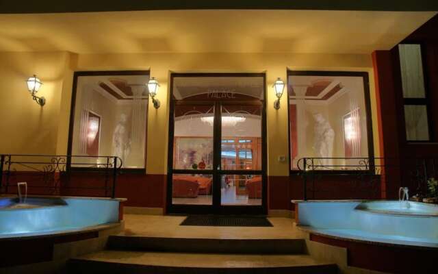 Kristall Palace Hotel