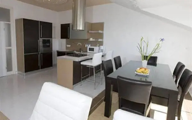 Apartments Gudelj