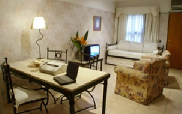 Reina Victoria Suites & Towers