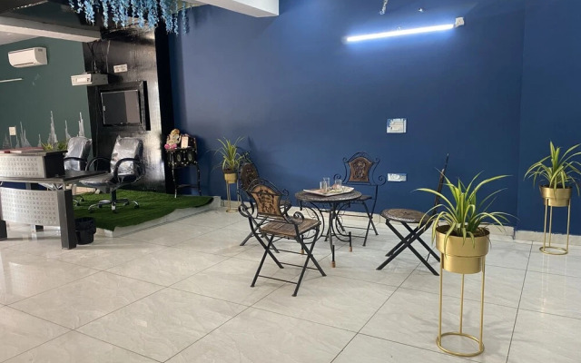Pause LAVISH Living Gurgaon