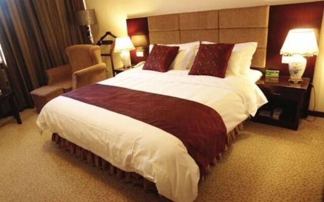 Dunhuang Golden Leaf Hotel
