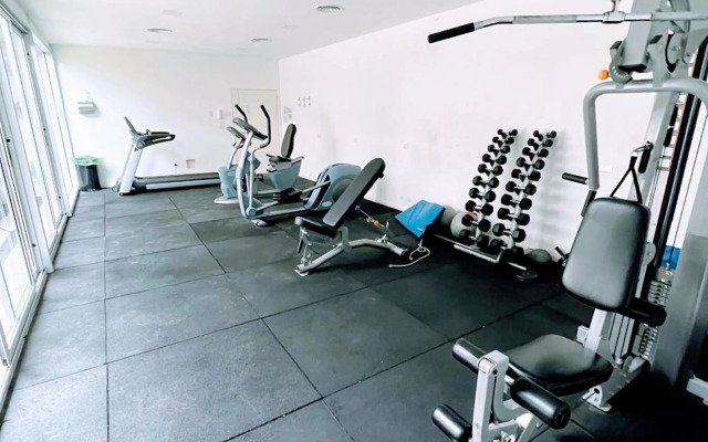 Studio Pont Bleu by medranosuits