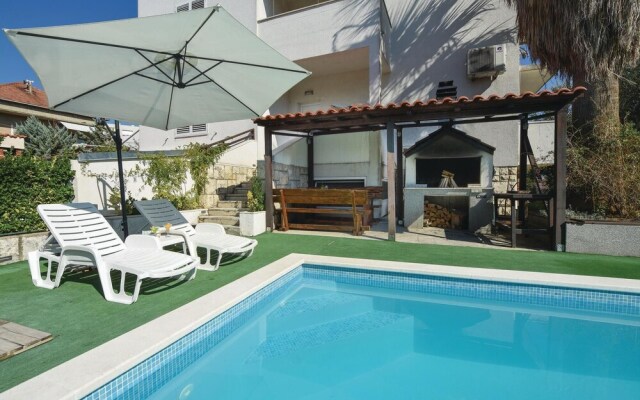Nice Home in Split With Wifi and 3 Bedrooms
