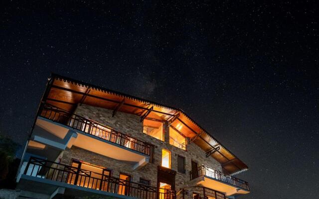 BluSalzz Homes - The Himalayan Bungalow, Almora - Uttarakhand