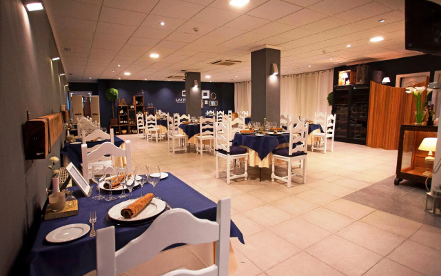 Hostal Savoy