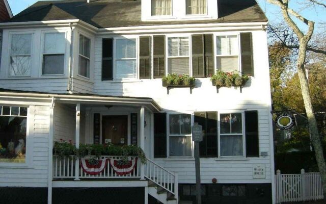 Nantucket White House Inn