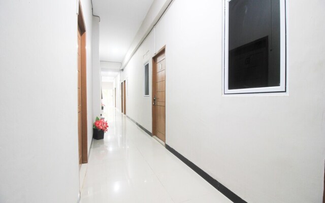 Fajar Residence by OYO Rooms