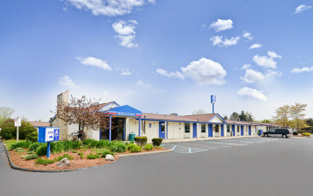 Americas Best Value Inn & Suites - Canton/detroit