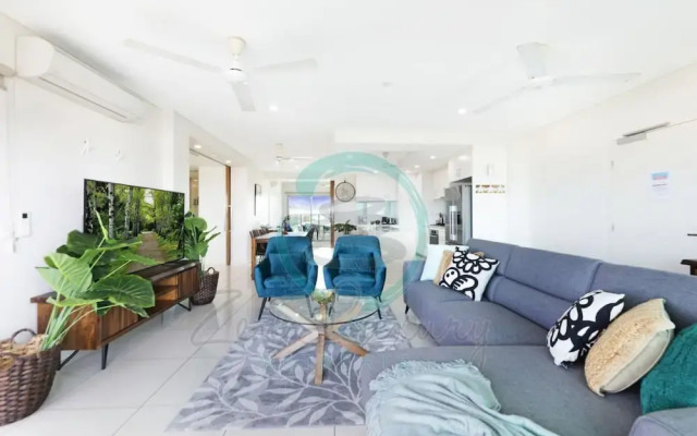 Zen Seabreeze Workdesk Balcony Dining Seaview