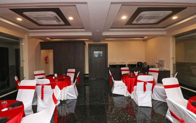Hotel Vip Square by OYO Rooms