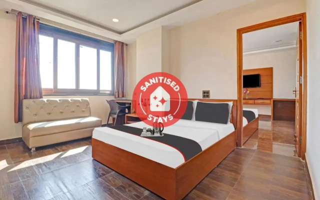 Oyo 703086 Hotel Shri Rooms & Restaurant