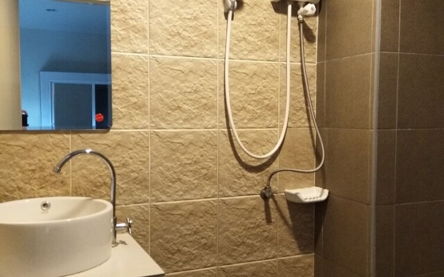 At Home Banchang Apartment & Hotel