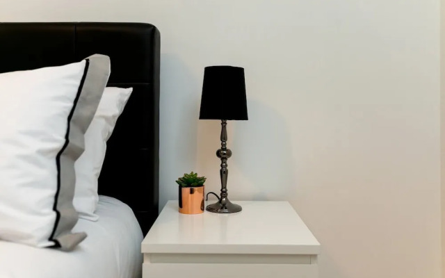 Skyvillion - Tower Point Enfield 2bed Wbalcony