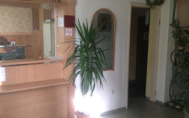 Astra Family Hotel