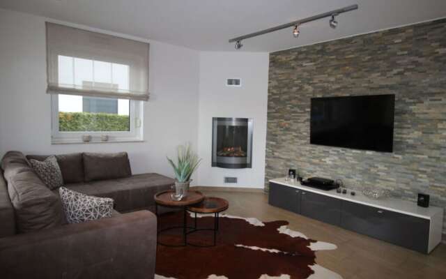 Casa Fortuna Modern Retreat