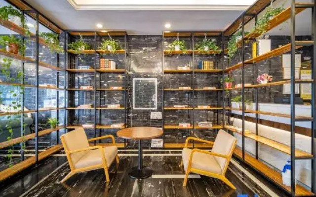 World Crown Hotel Liuzhou