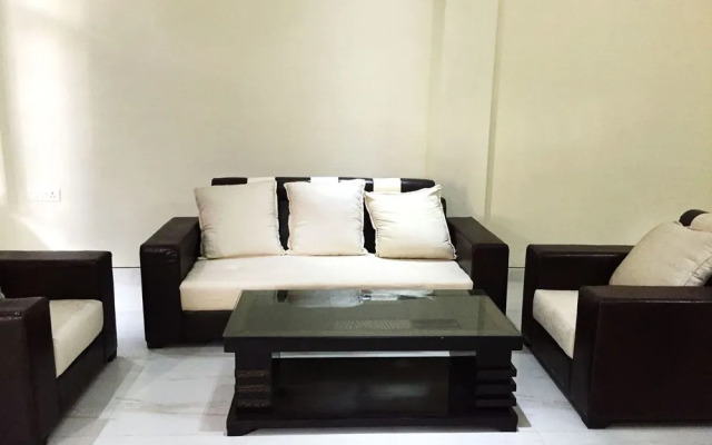 OYO Flagship Huda Market