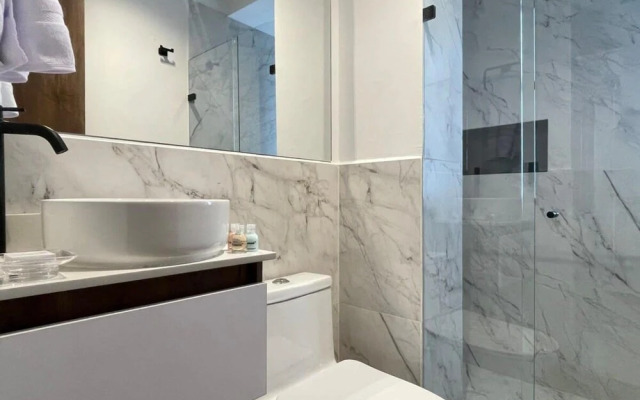 w Stunning 3BR With Terrace in Laureles