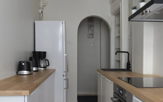 Cozy 1BR apartment with great location