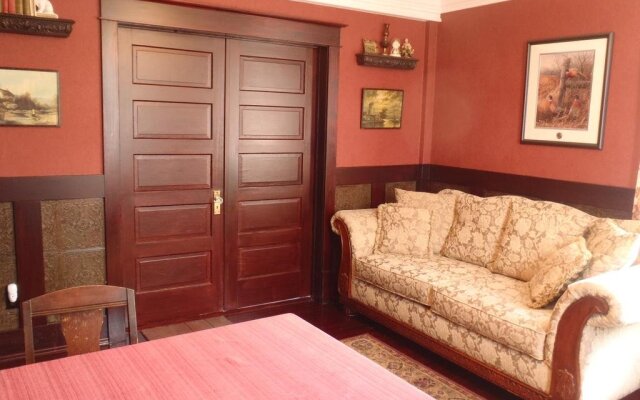 Haselwood Inn B&B