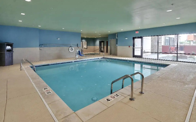 Holiday Inn Express & Suites Albuquerque East by IHG