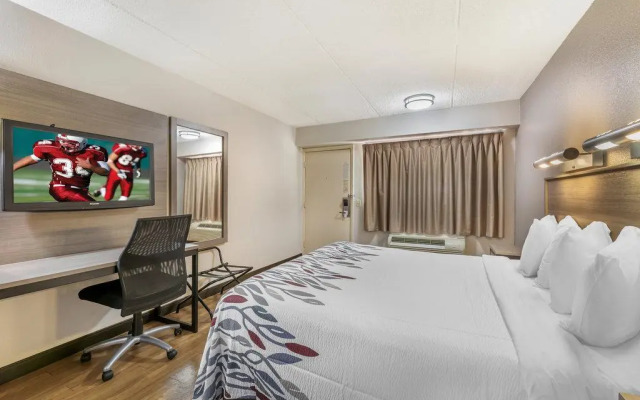 Red Roof Inn Erie – I-90